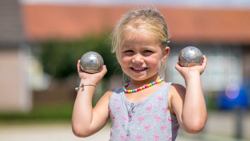 147006584995086_30912950_1280.jpg - BSO met bejaarden jeu de boulen in Lierop 2016