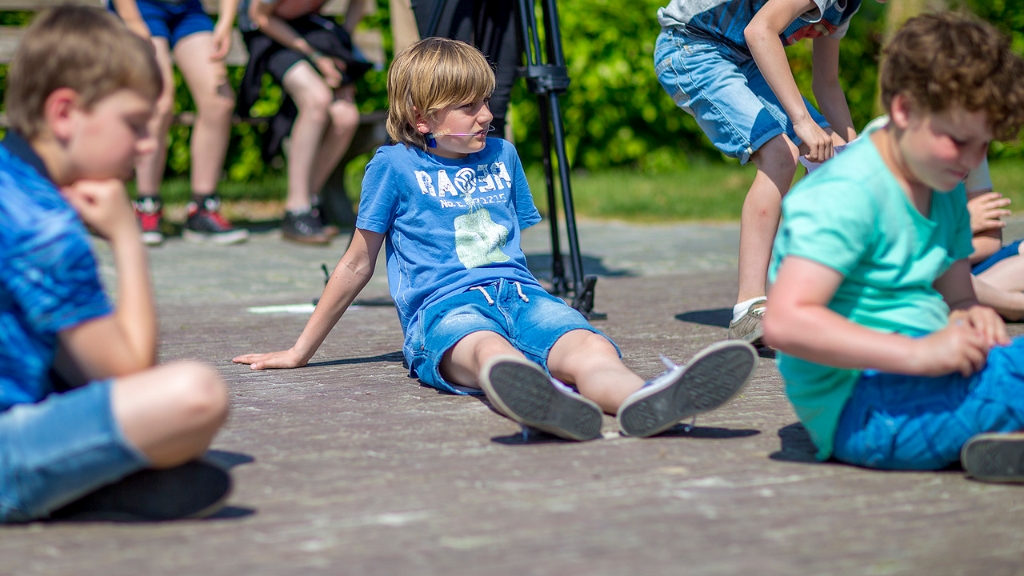 doucette19.jpg - basisschool-t-rendal-herdenkt-bevrijding 2016