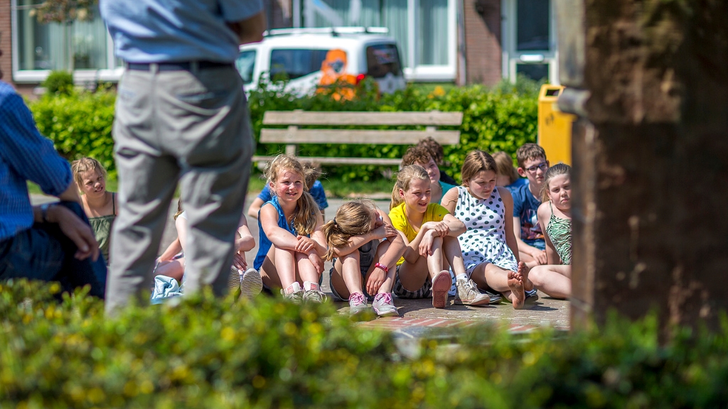 doucette8.jpg - basisschool-t-rendal-herdenkt-bevrijding 2016