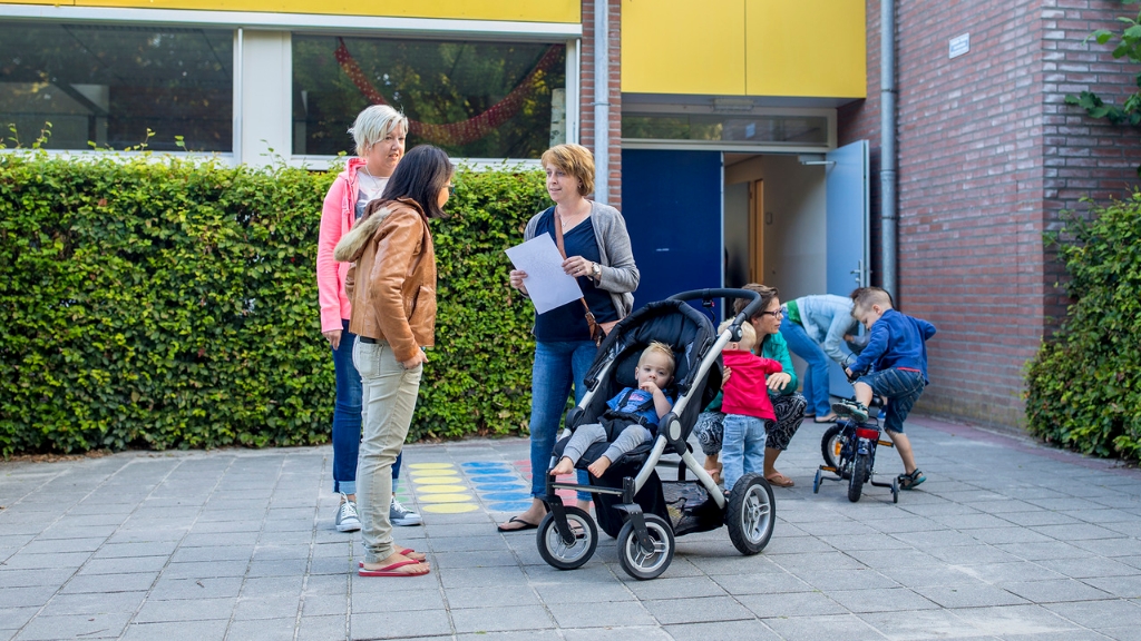 147316443270282_33102226_1280.jpg - Wij gaan weer naar school Lierop 2016