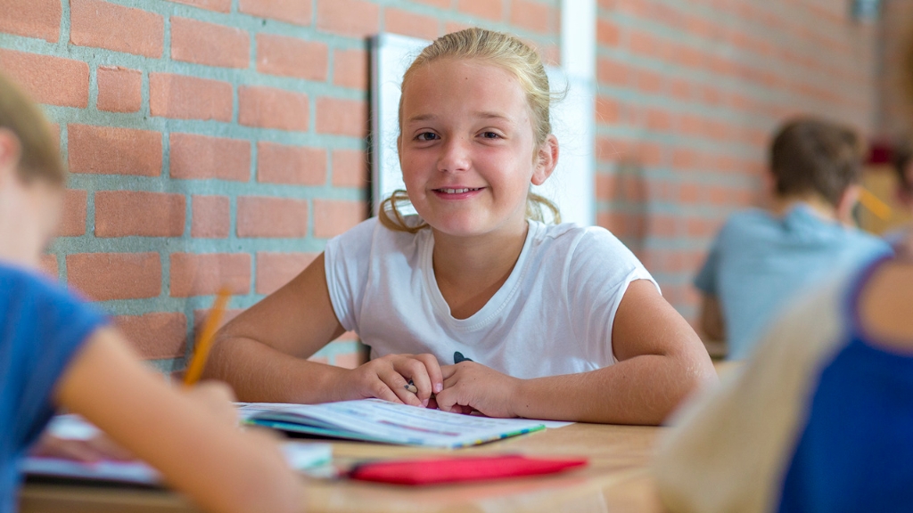 147316445775901_33102100_1280.jpg - Wij gaan weer naar school Lierop 2016